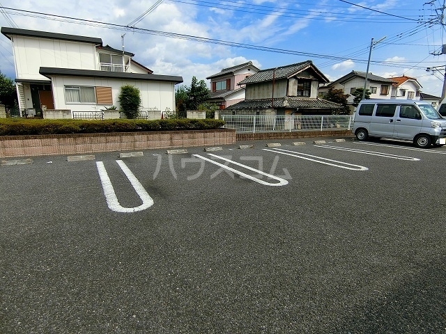 14/20 駐車場
