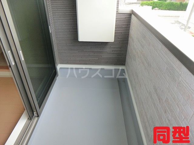 21/30 バルコニー