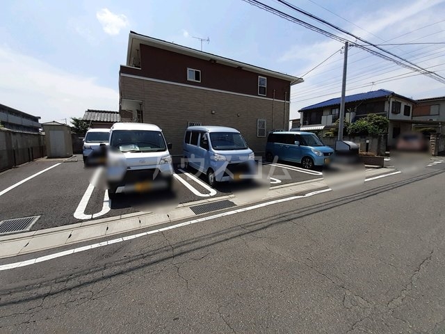19/28 駐車場
