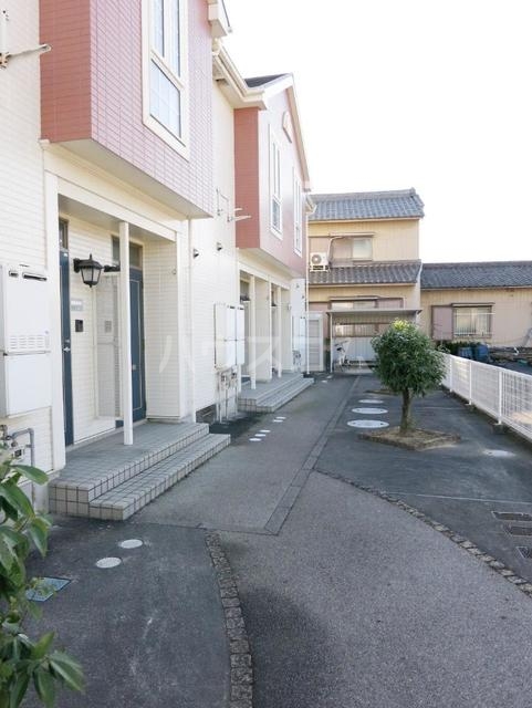 13/24 エントランス