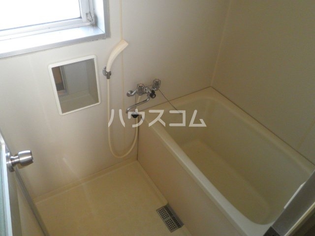 13/23 浴室