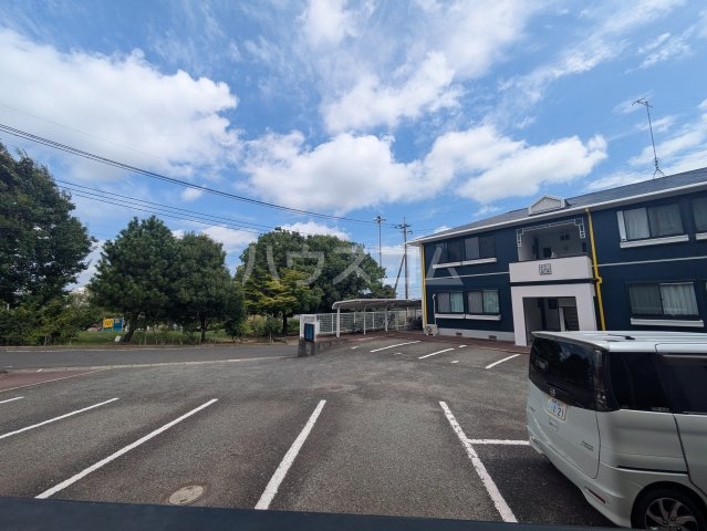 23/24 駐車場