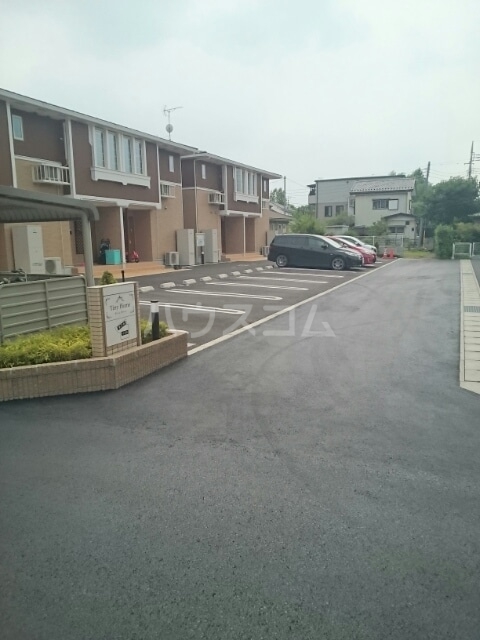 14/20 駐車場