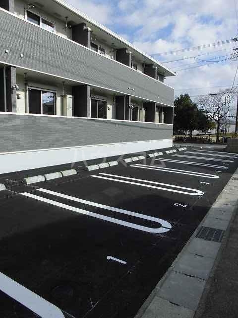 14/21 駐車場