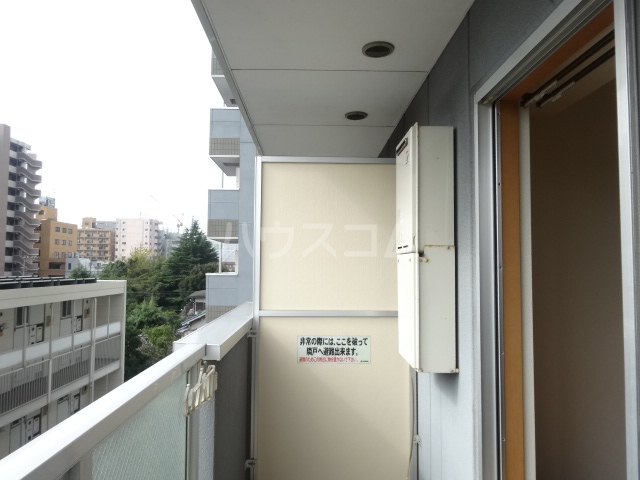 19/30 バルコニー