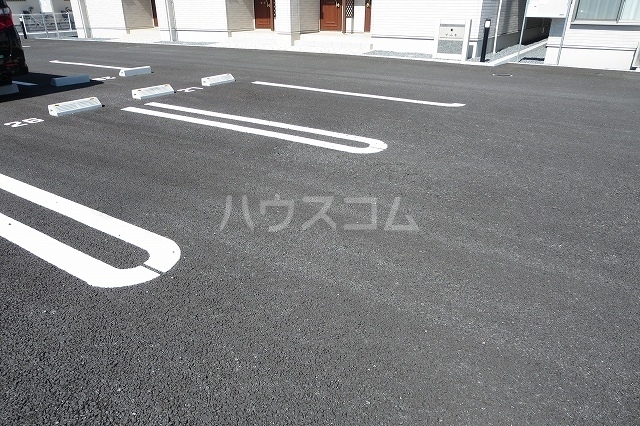 15/27 駐車場