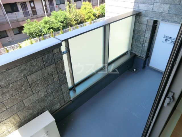 23/30 バルコニー