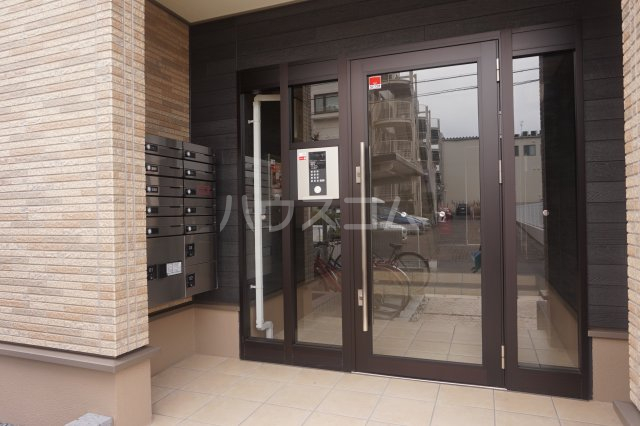 29/30 エントランス