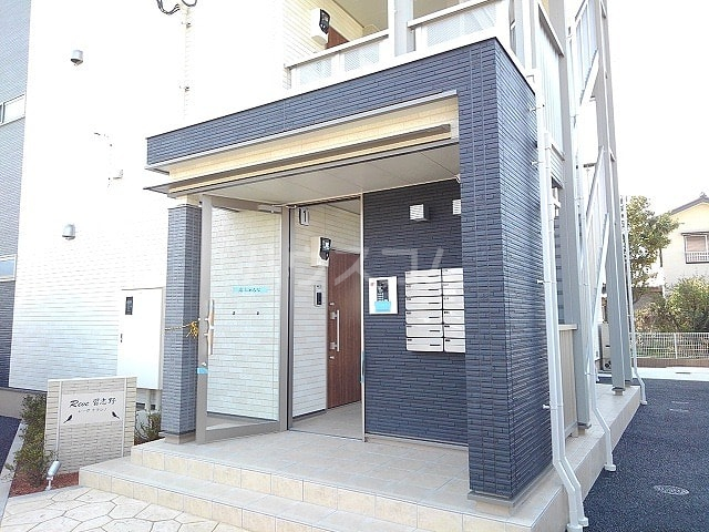 13/20 エントランス