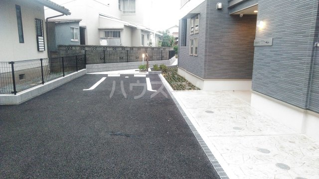 25/30 駐車場