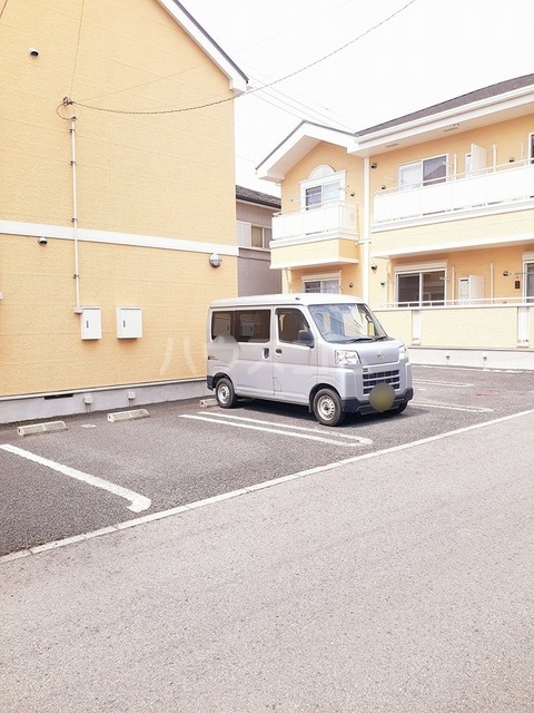 25/30 駐車場