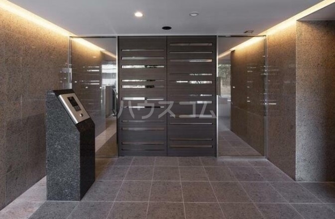 2/13 エントランス