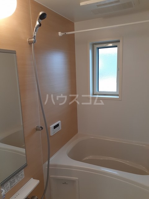 13/28 浴室