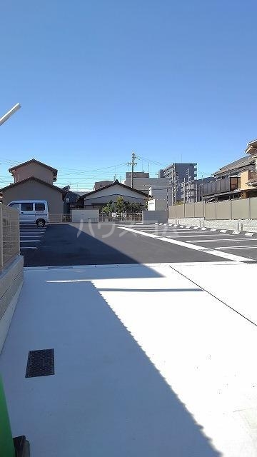 2/11 駐車場