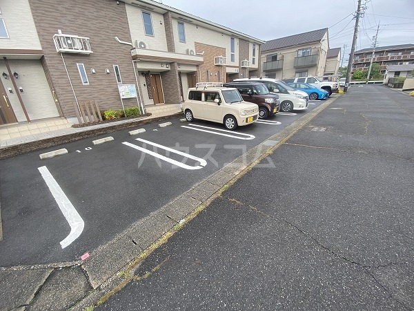 26/30 駐車場