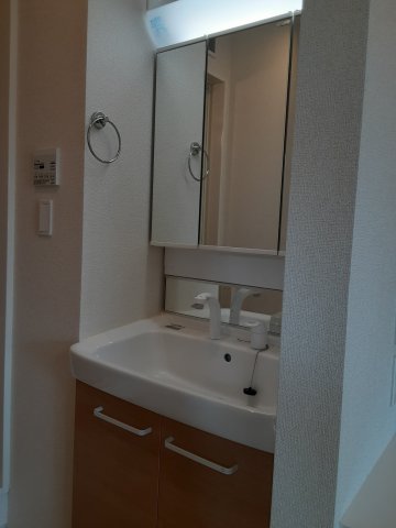 16/30 洗面