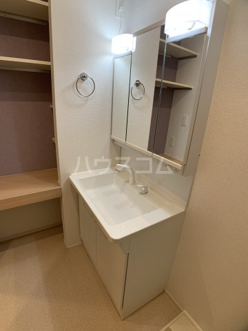 13/30 洗面