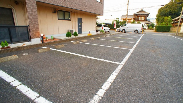 26/30 駐車場