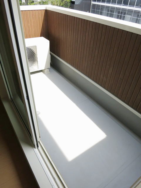 20/30 バルコニー