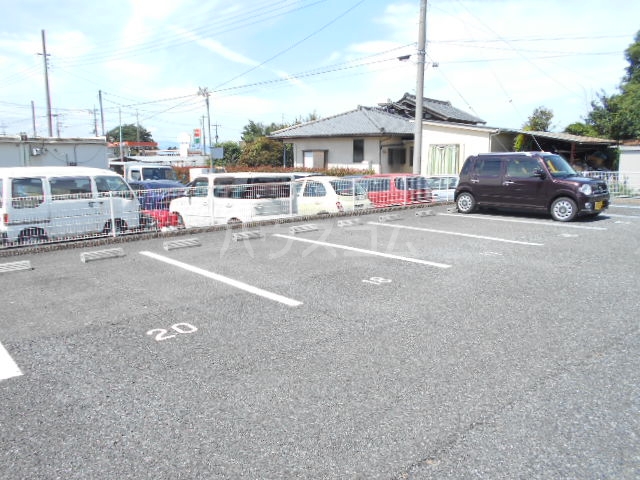 22/26 駐車場