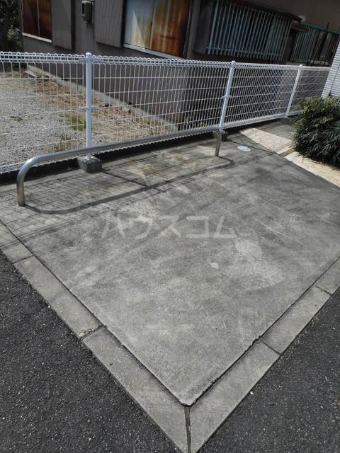 2/4 エントランス