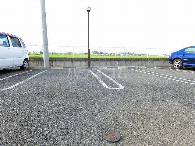 15/21 駐車場