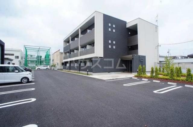 15/27 駐車場