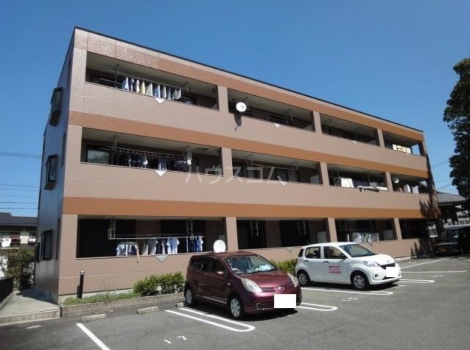 25/30 駐車場