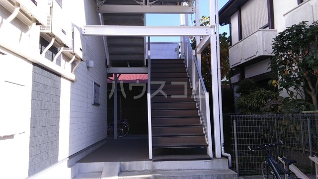 20/30 エントランス