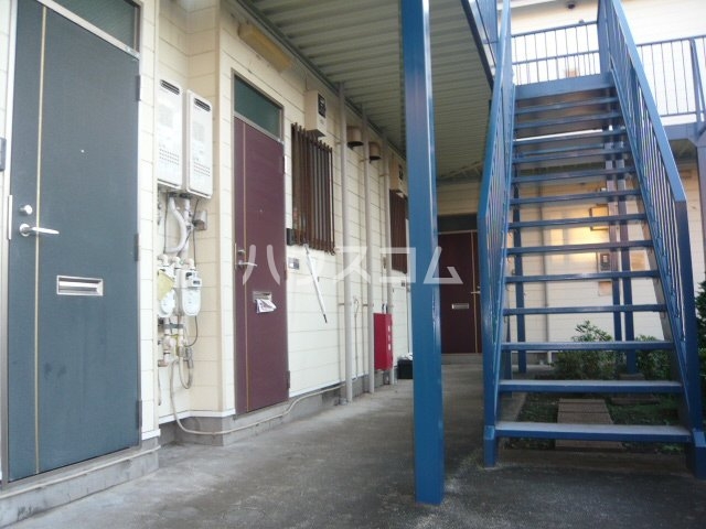 20/30 エントランス