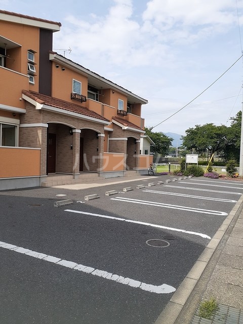 15/23 駐車場