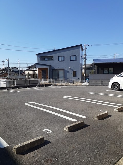14/23 駐車場