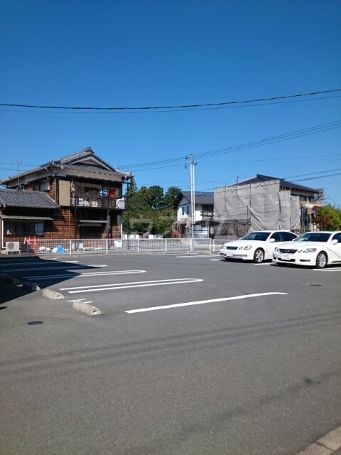 15/21 駐車場