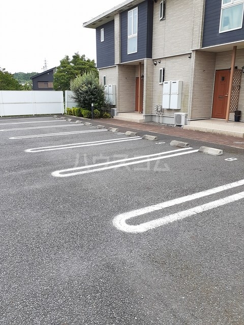 15/25 駐車場