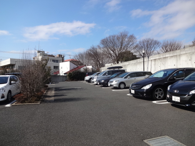 22/30 駐車場