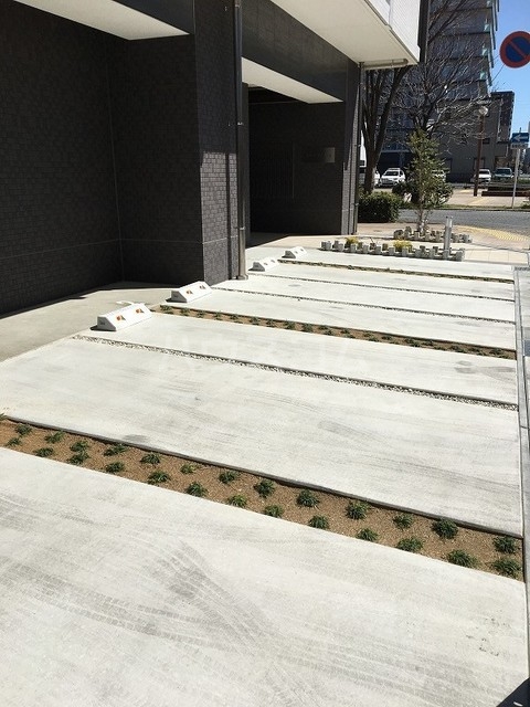 2/8 駐車場