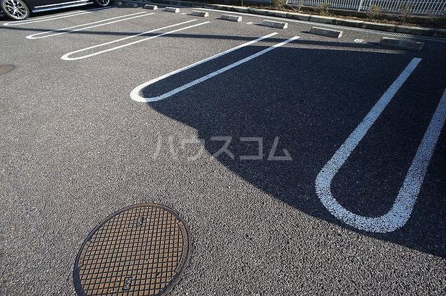 14/20 駐車場