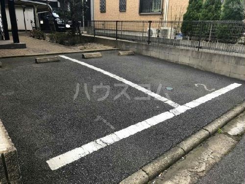 14/20 駐車場