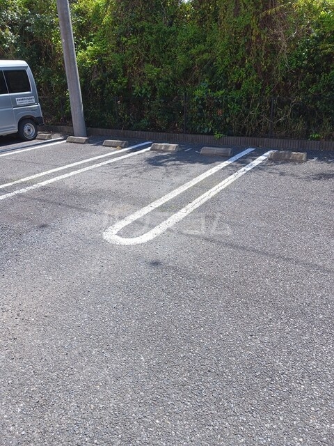 16/22 駐車場