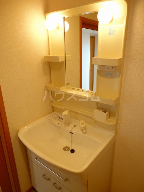 17/28 洗面