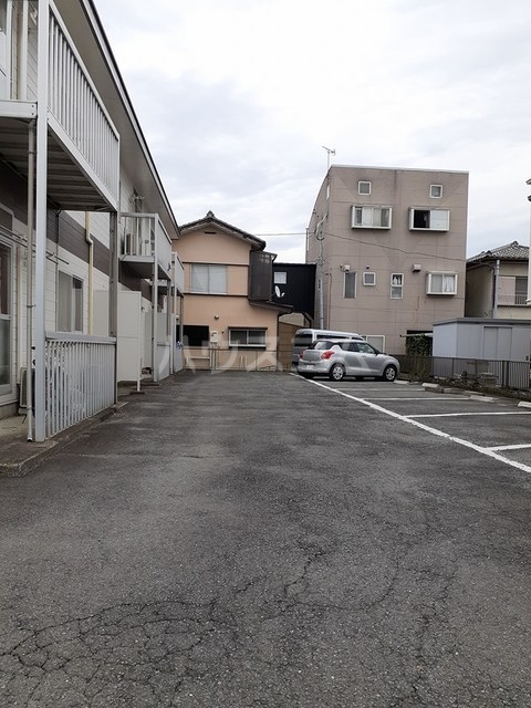 2/5 駐車場
