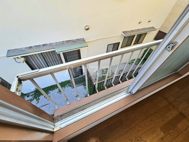 17/30 バルコニー