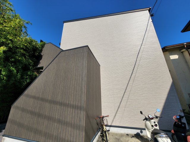 2/30 外観