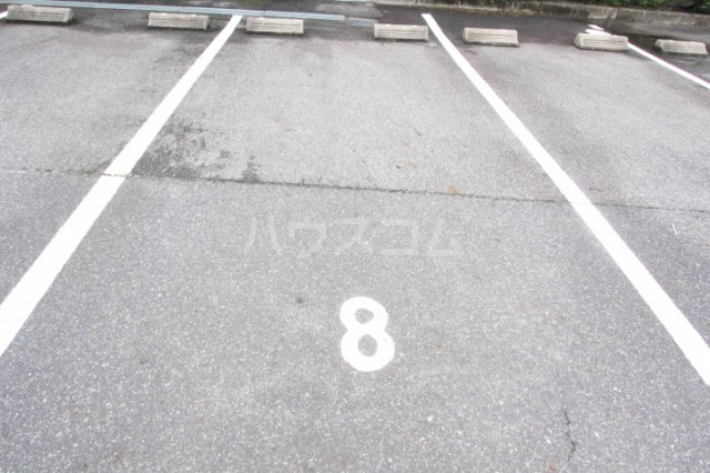 2/3 駐車場
