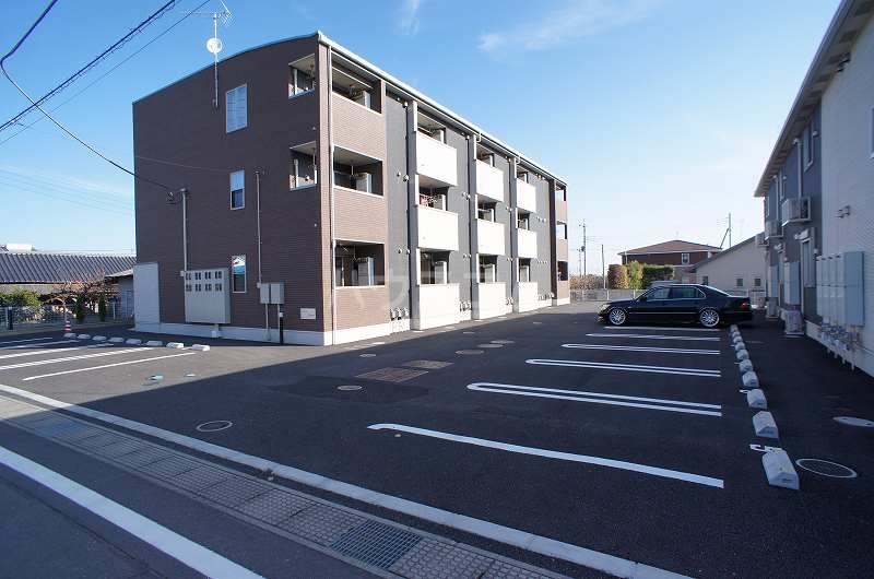 15/27 駐車場