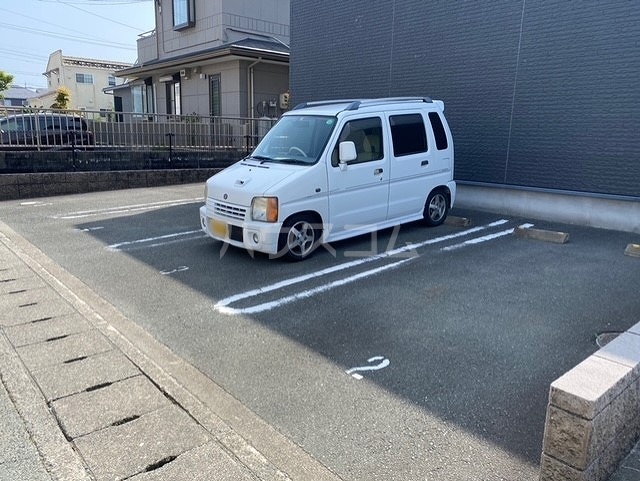 15/18 駐車場