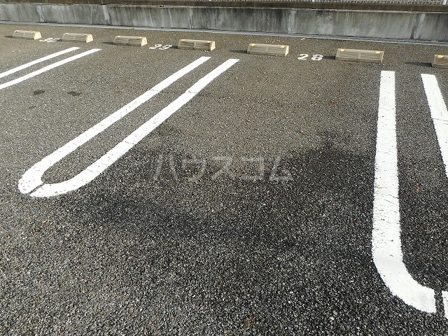 21/29 駐車場