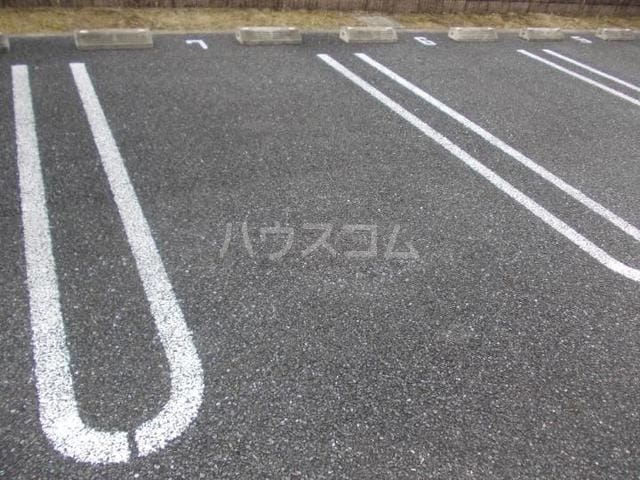 14/20 駐車場