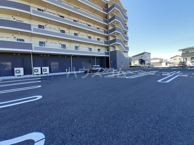 15/22 駐車場