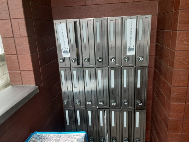 21/27 エントランス